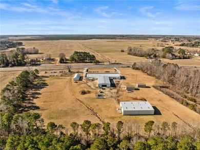 Exceptional commercial opportunity featuring multiple buildings - photo 2