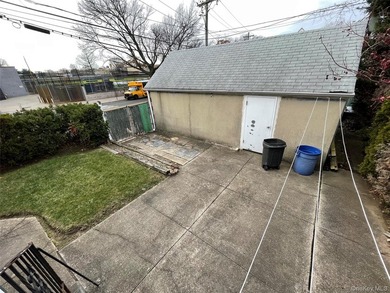 61-52 149th Street, Flushing, NY 11367 R4-1 Zoning, can be - photo 13