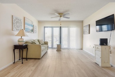 901 Seafarer Cir 306 - photo 13