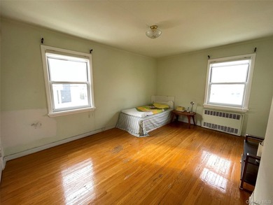 61-52 149th Street, Flushing, NY 11367 R4-1 Zoning, can be - photo 20