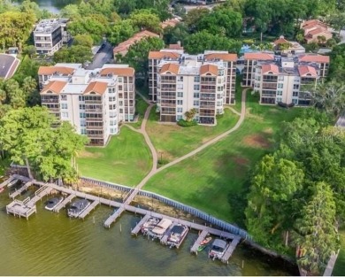 Lake Condo For Sale in Maitland, Florida