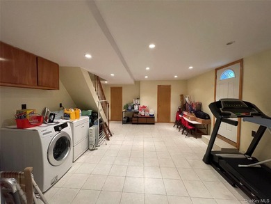 61-52 149th Street, Flushing, NY 11367 R4-1 Zoning, can be - photo 28