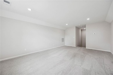 THIS NEWLY COMPLETED CHARLESTON II PLAN BY LANDMARK 24 HOMES - photo 30