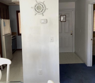 Welcome to this bright and inviting 2-bedroom, 2-bath condo - photo 7