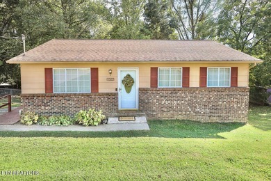 Melton Hill Lake Home For Sale in Knoxville Tennessee