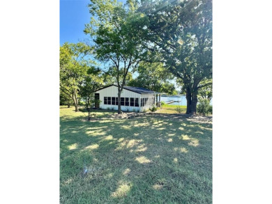 Lake Tawakoni Lot For Sale in Quinlan Texas