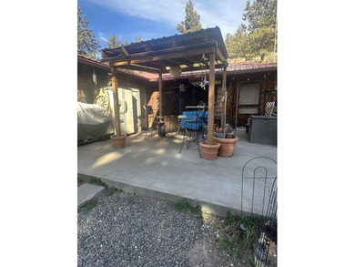 (private lake, pond, coastal) Home For Sale in Prineville Oregon