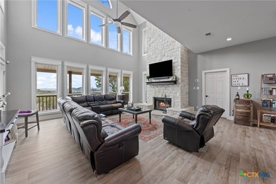 Step into a world of elegance and seclusion with this luxurious - photo 9