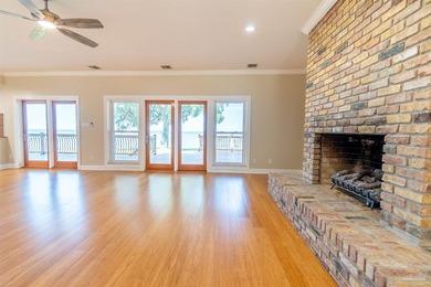 Experience true waterfront living in this stunning 4-bedroom - photo 15