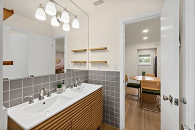 Welcome to this fully renovated 1 bed, 1 bath condo located just - photo 22