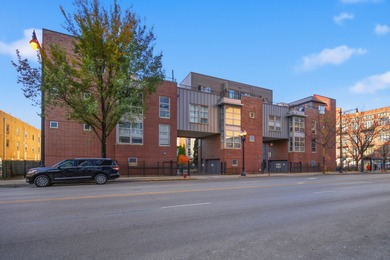 Lake Michigan - Cook County Townhome/Townhouse For Sale in Chicago Illinois