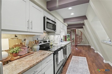 Welcome to 898 Buerger Lane on the Guadalupe River's beautiful - photo 8