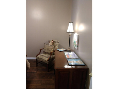 Ranch villa. Maintenance free living. Beautiful home move in - photo 10
