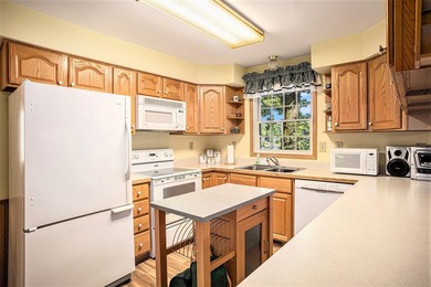 Clear Lake Paradise Awaits! Own over 80 feet of private frontage - photo 10