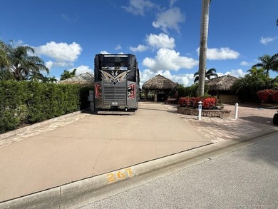 Waterfront Lot Near the Clubhouse. Looking for the perfect spot - photo 11
