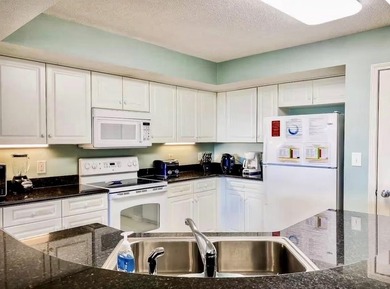 RARE INVESTMENT OPPORTUNITY!!! This meticulously maintained - photo 6