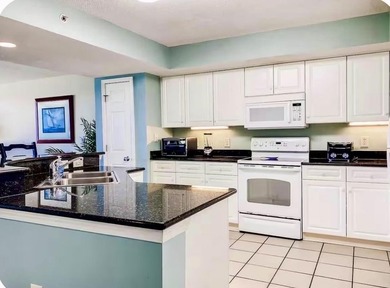 RARE INVESTMENT OPPORTUNITY!!! This meticulously maintained - photo 7