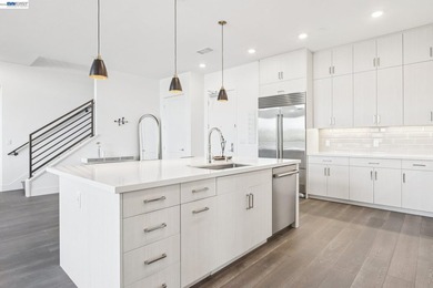 Rare Toll Brothers-built corner penthouse in Fremont's - photo 22