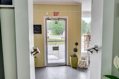 ***Retail Property for Sale - 3,740 SF on Jefferson Davis Hwy -