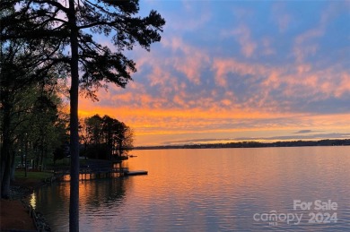 Lake Norman Condo Sale Pending in Davidson North Carolina