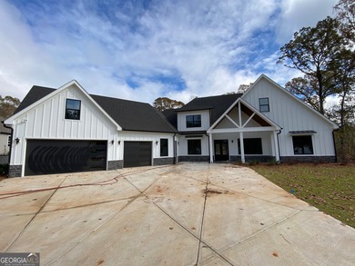 Lake Home Sale Pending in Newnan, Georgia