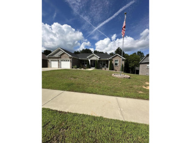 Lake Home For Sale in Somerset, Kentucky