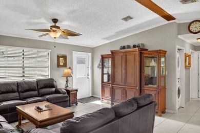 Welcome to your island retreat in the sought-after community of - photo 4