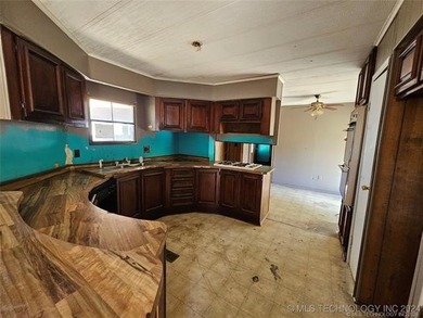 Mobile home near Keystone Lake. This 2-bedroom, 2-bathroom - photo 5