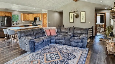 Beautiful country home with deeded access to Lake Nokomis - photo 8