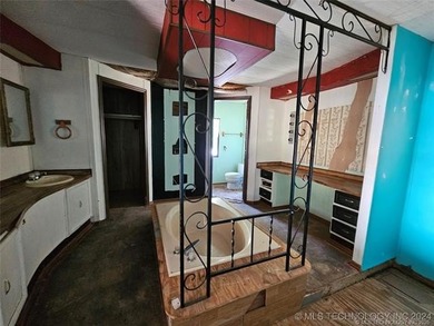 Mobile home near Keystone Lake. This 2-bedroom, 2-bathroom - photo 10