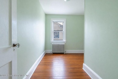 Charming and sun-filled, this 3-bedroom, 2-bath, 1,528 sq ft - photo 11