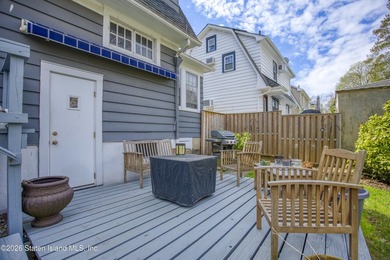 Charming and sun-filled, this 3-bedroom, 2-bath, 1,528 sq ft - photo 19
