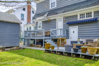Charming and sun-filled, this 3-bedroom, 2-bath, 1,528 sq ft - photo 23