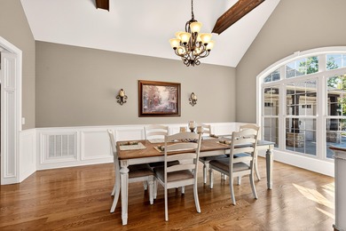 Beautiful and spacious 4-bedroom, 4-bath, custom built home - photo 6