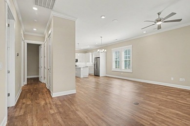This immaculate Charleston-style Lowcountry home offers - photo 6