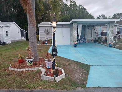 (private lake, pond, creek) Home For Sale in Auburndale Florida