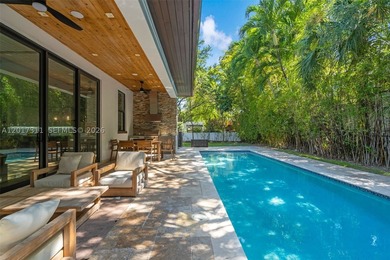 Sophisticated, modern 2019 built Coral Gables residence offering - photo 3