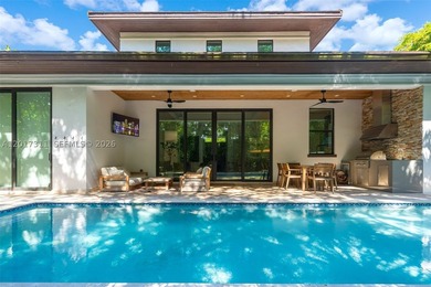 Sophisticated, modern 2019 built Coral Gables residence offering - photo 4