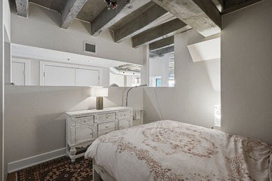 Bienvenue dans ce condo lumineux a aire ouverte, situe au coeur - photo 15