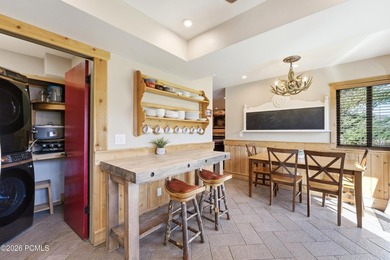 Row-end Hidden Creek townhome ideally located in Canyons Village - photo 15