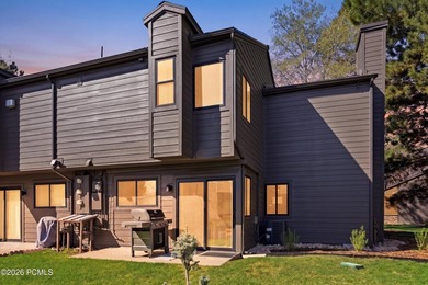 Row-end Hidden Creek townhome ideally located in Canyons Village - photo 21