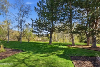 Row-end Hidden Creek townhome ideally located in Canyons Village - photo 23