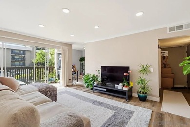 Welcome to The Bluffs at Fashion Valley - a beautifully upgraded - photo 3