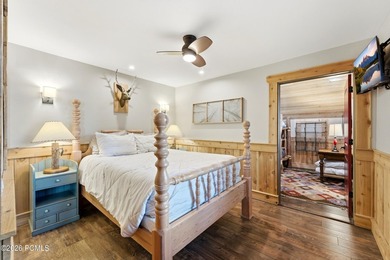 Row-end Hidden Creek townhome ideally located in Canyons Village - photo 33