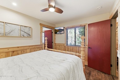Row-end Hidden Creek townhome ideally located in Canyons Village - photo 34