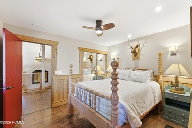 Row-end Hidden Creek townhome ideally located in Canyons Village - photo 35