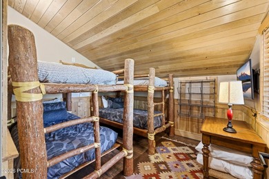 Row-end Hidden Creek townhome ideally located in Canyons Village - photo 36