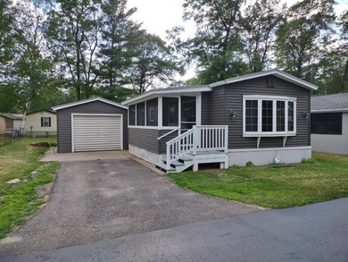 Clear Lake - Lincoln County Condo Active Under Contract in Tomahawk Wisconsin