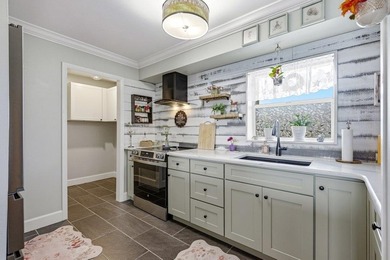 Waterfront luxury meets pristine modern design in this - photo 4