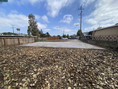 (private lake, pond, creek) Lot Sale Pending in El Sobrante California